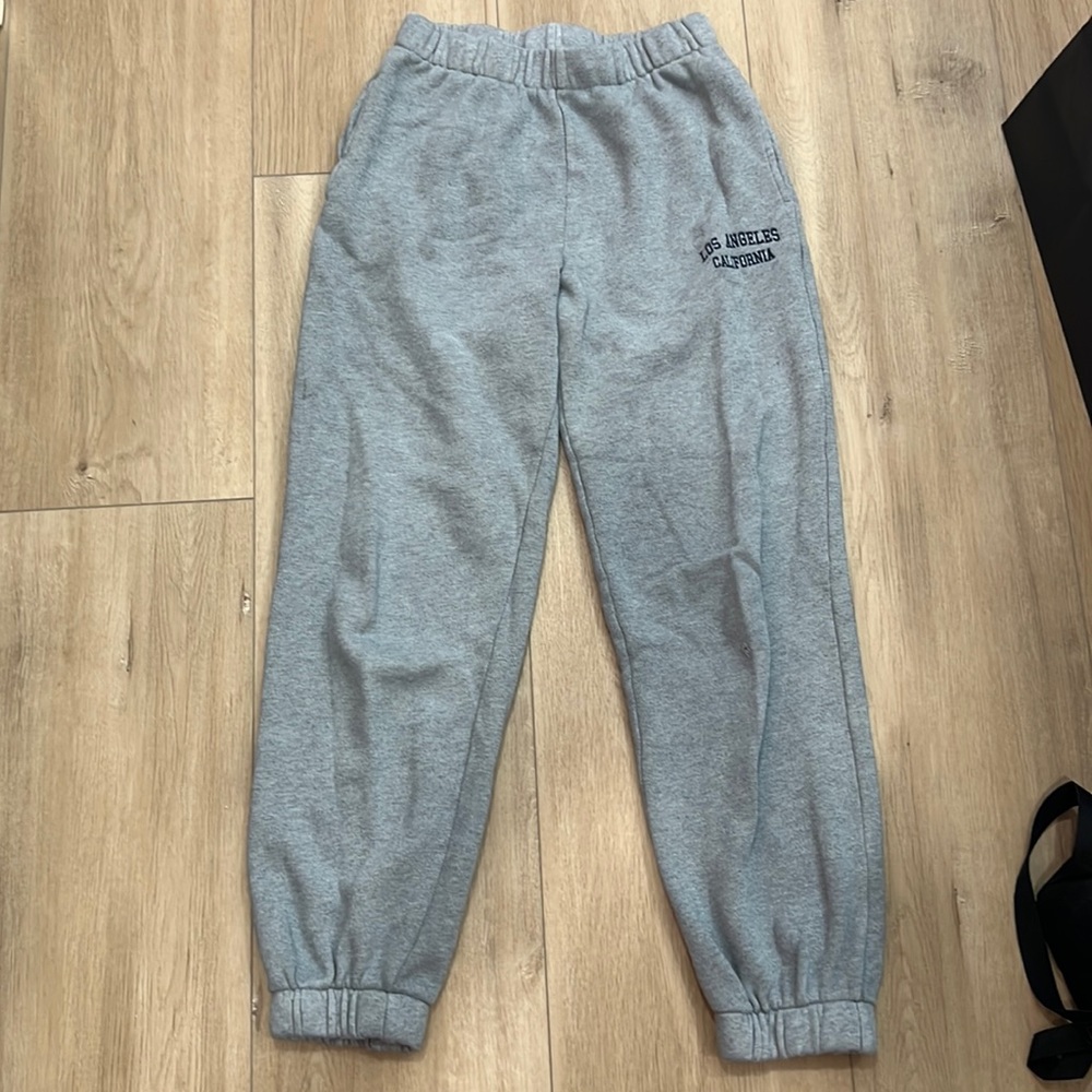 Brandy Melville / John Galt Women’s light gray sweatpants